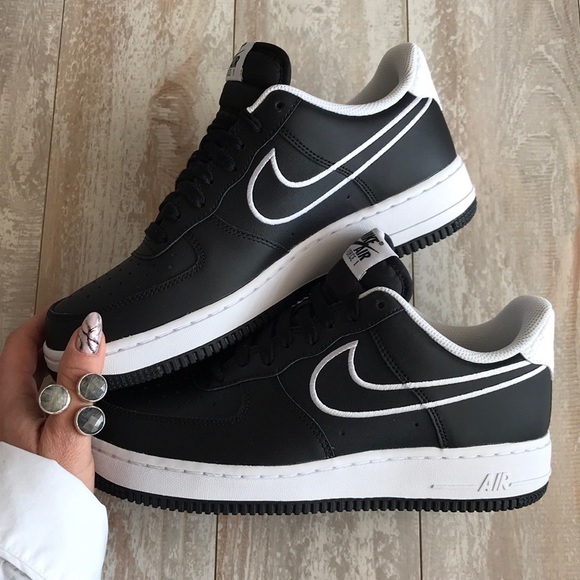 NWT Nike Air Force 1 Black Leather - Picture 2 of 8